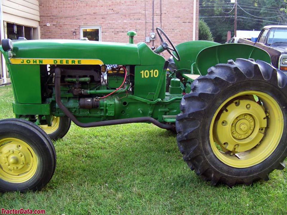 John Deere 1010
