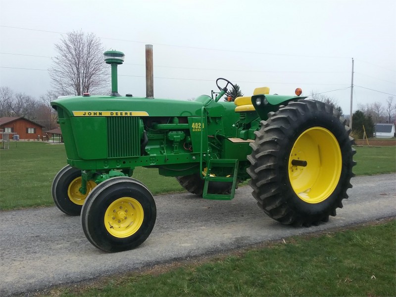 John Deere 4020