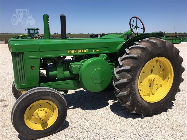John Deere Model R